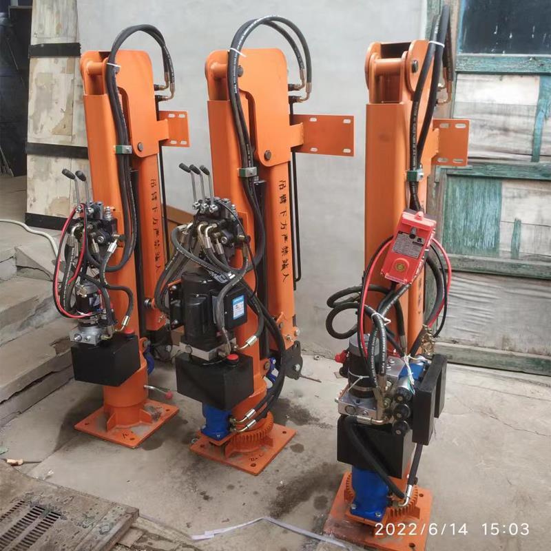 竹南镇重汽蓝牌随车吊 3.2吨 国六动力强 液压驱动 农用自卸起重机